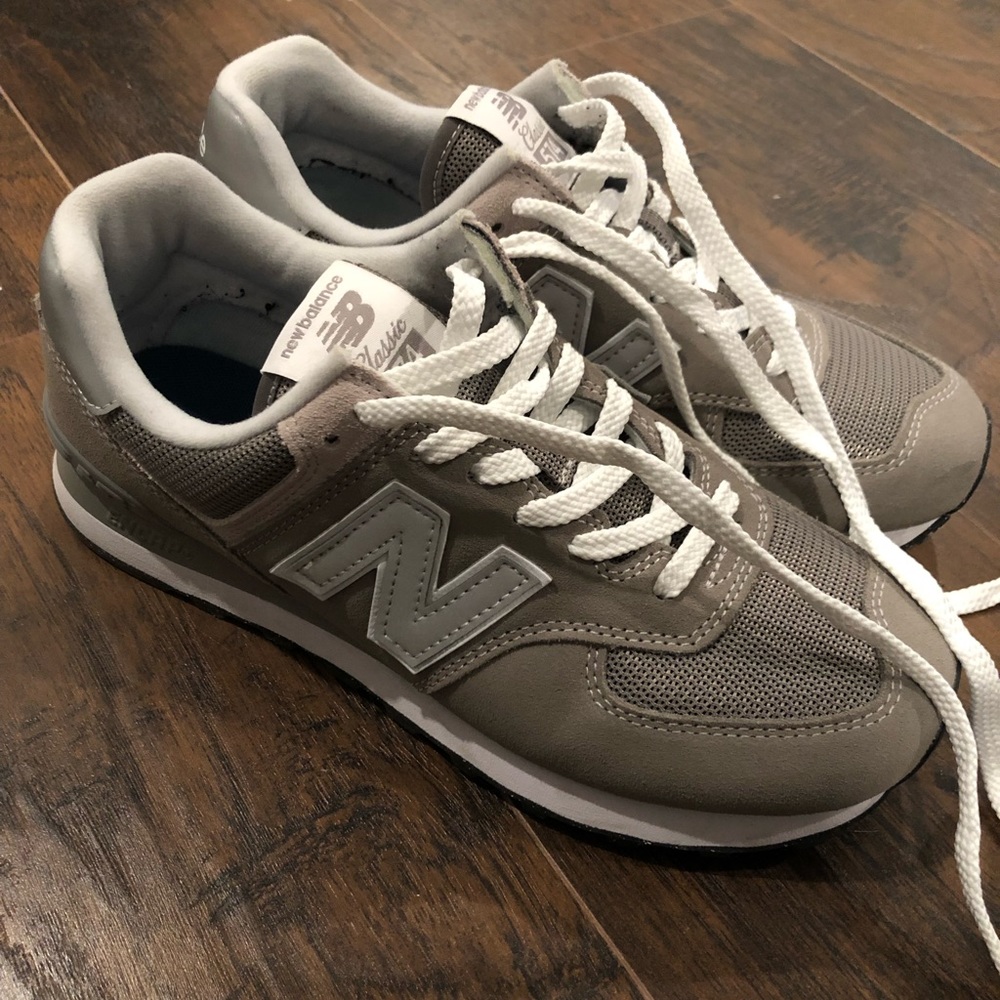 Womens New Balance 574 size 9